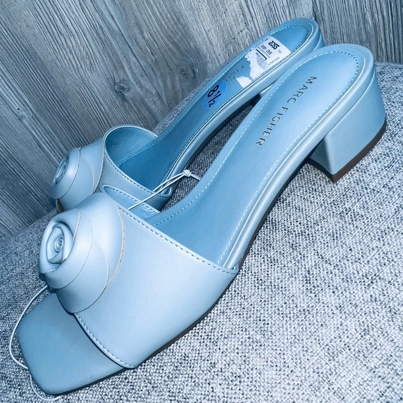 Marc Fisher Celesta-R Heeled Sandals - Picture 3 of 7